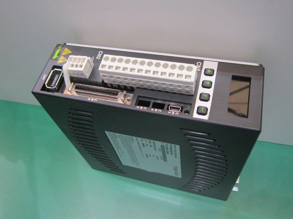 弹簧式插拔式接线端子